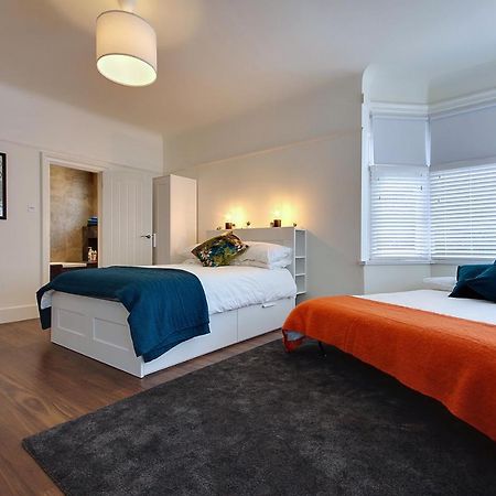 Large En-Suite By The Beach Борнмът Екстериор снимка